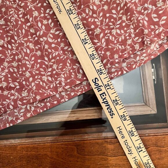 Old Navy XL Pink Floral Top Light And Airy Ruffles - Picture 13 of 13